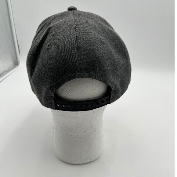 Volcom Quarter Snapback Hat Cap Gray good condition - Picture 2 of 7